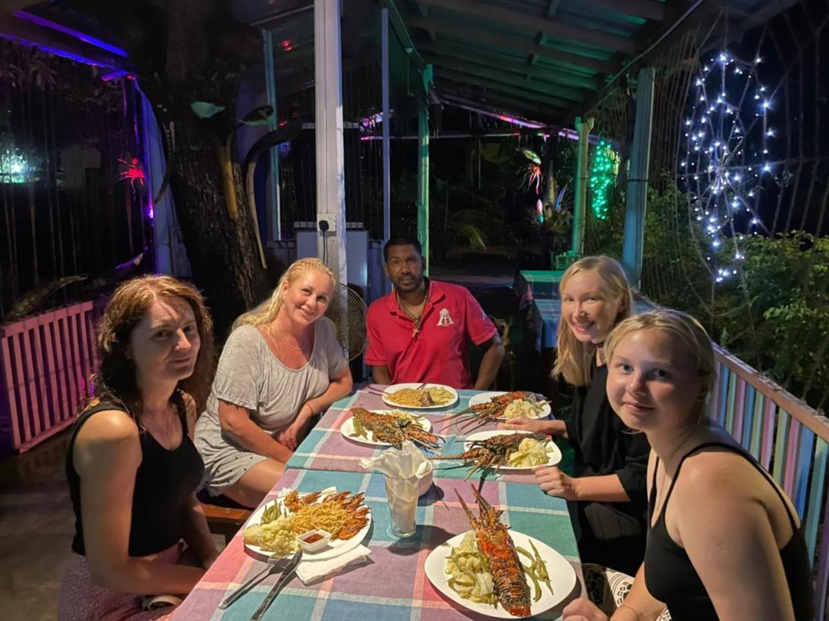 Elena Garden Resort And Restaurant Trincomalee Luaran gambar
